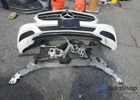 2015 Mercedes-Benz C 300 from USA, damaged, VIN 55SWF4JB9FU095960